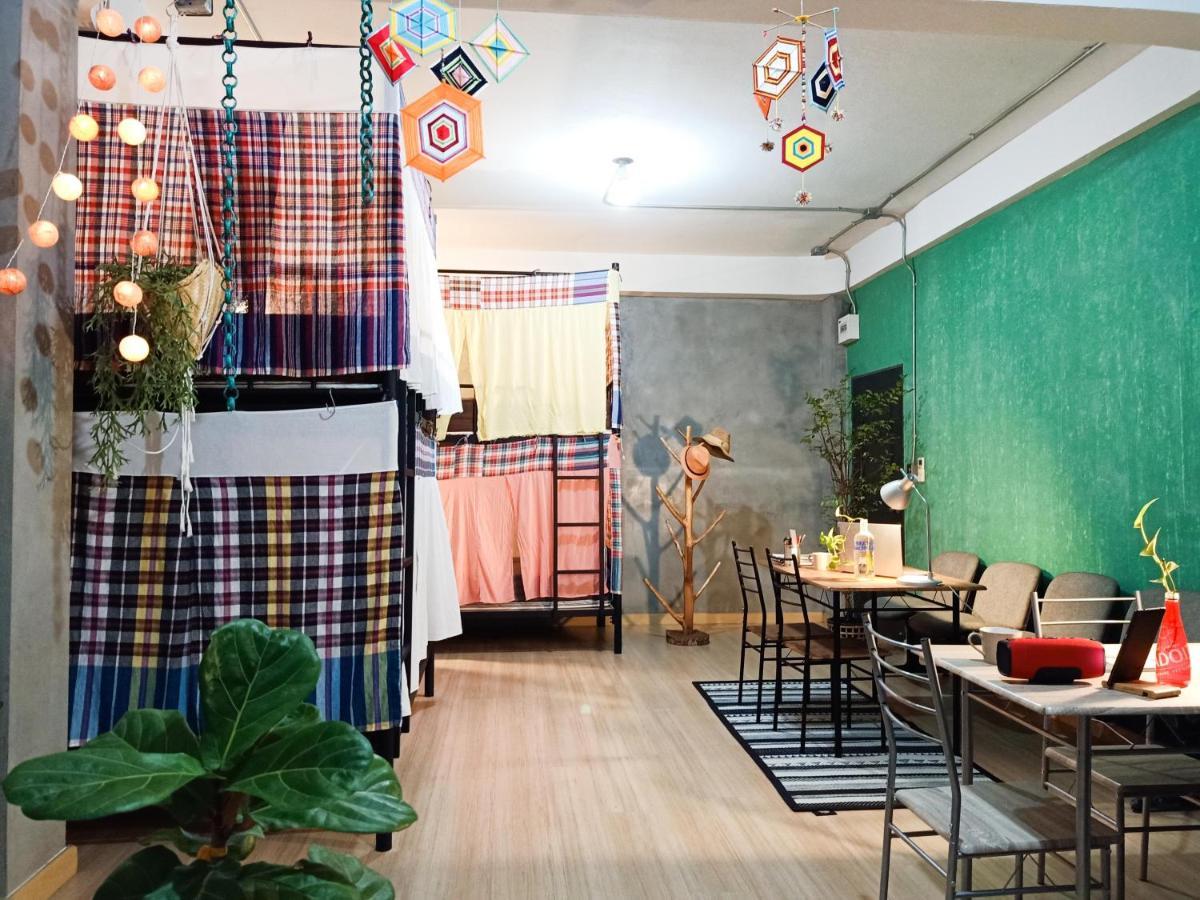 Five Stars Ratchada 19 Hostel Bangkok Kültér fotó