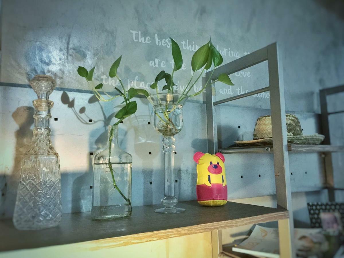 Five Stars Ratchada 19 Hostel Bangkok Kültér fotó