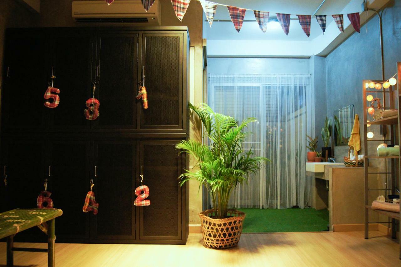 Five Stars Ratchada 19 Hostel Bangkok Kültér fotó
